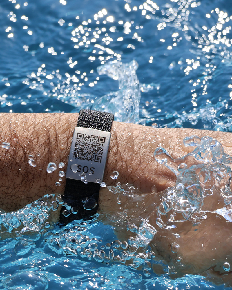 SOS textiel Noodarmband zwart